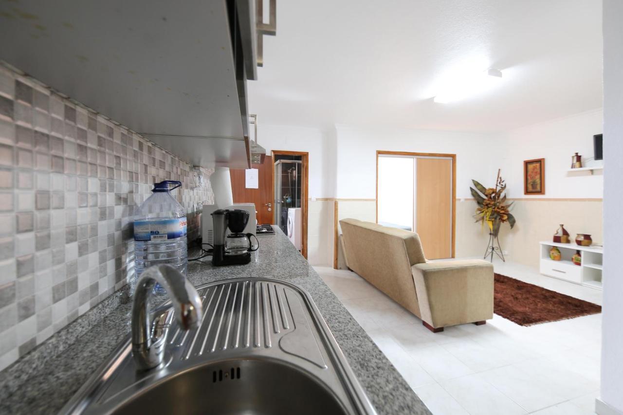 Appartement Casa Da Tia Laura à Nazaré Extérieur photo