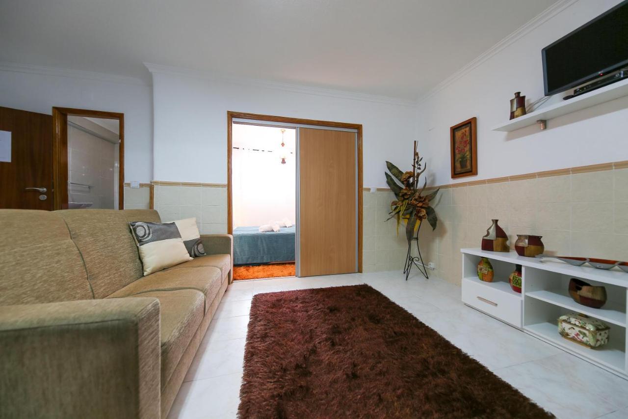 Appartement Casa Da Tia Laura à Nazaré Extérieur photo