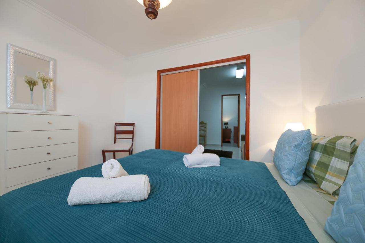 Appartement Casa Da Tia Laura à Nazaré Extérieur photo