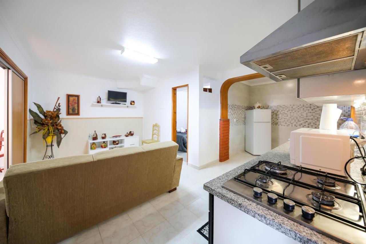 Appartement Casa Da Tia Laura à Nazaré Extérieur photo