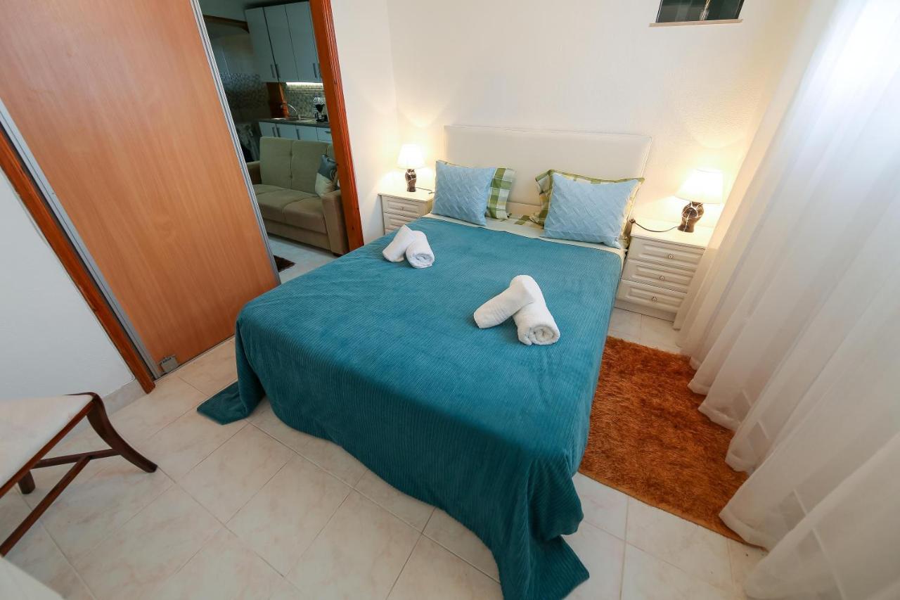 Appartement Casa Da Tia Laura à Nazaré Extérieur photo